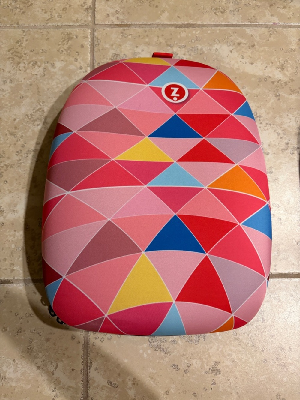 Brand new without tag Zipit Colorful Geometric shellbag